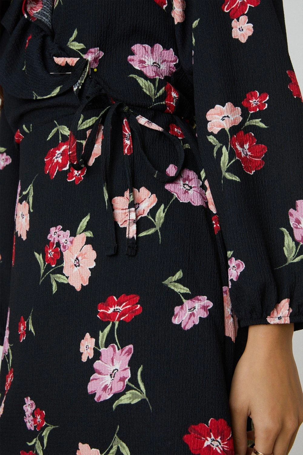 Dorothy Perkins Petite Large Floral Ruffle Wrap Mini Dress 5 Dorothy Perkins Petite Large Floral Ruffle Wrap Mini Dress - Image 5