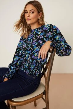 Dorothy Perkins Petite Shirred Hem Top