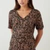 Dorothy Perkins Abstract Print V Neck Pocket T-Shirt