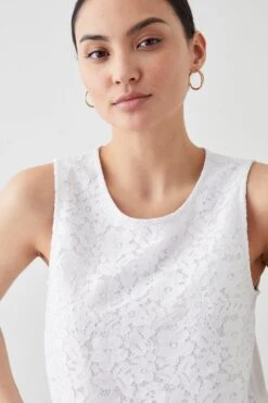 Dorothy Perkins Petite Lace Front Sleeveless Top