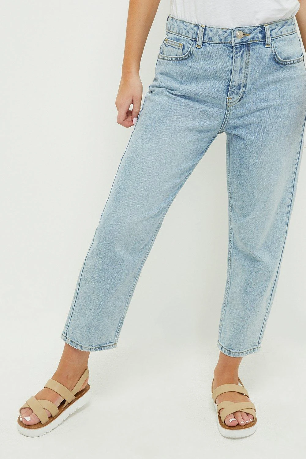 Dorothy Perkins Petite Cropped Slim Mom Jeans 2 Dorothy Perkins Petite Cropped Slim Mom Jeans - Image 2